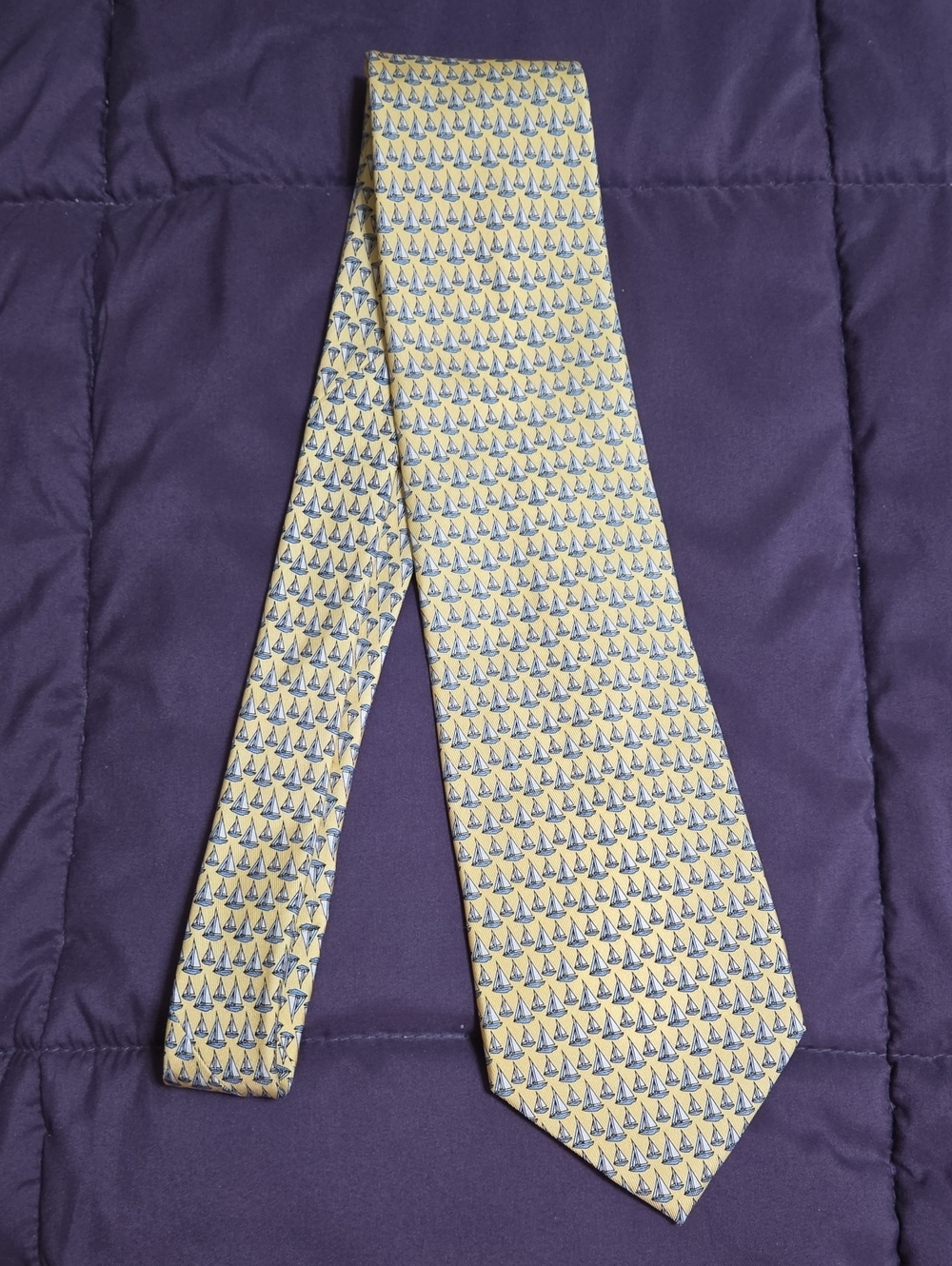 Vineyard Vines Yellow Tie with Navy Sailboat Motif 100% Silk